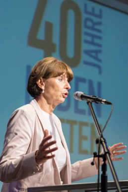 Grußwort von Henriette Reker (Oberbürgermeisterin der Stadt Köln).