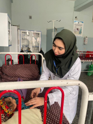 Cap Anamur ermöglicht afghanischen Frauen die Ausbildung zur Krankenpflegekraft