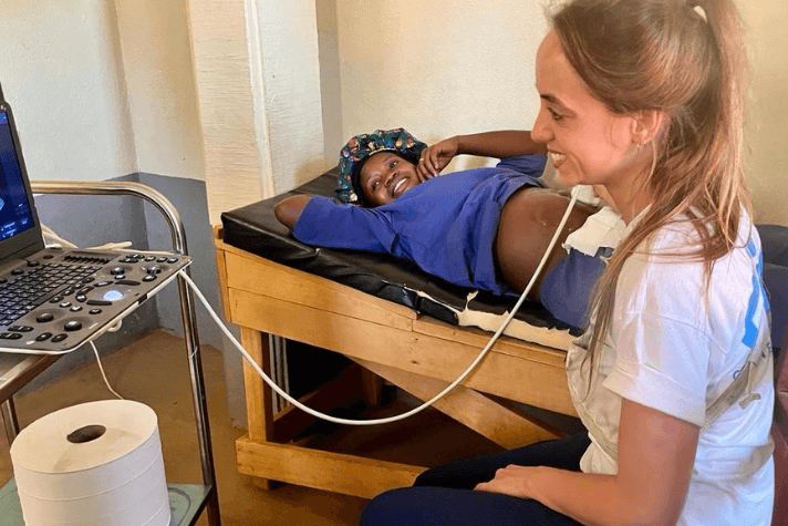 Cap Anamur betreibt seit 2013 ein Krankenhaus in der Zentralafrikanischen Republik und stärkt somit die Frauengesundheit